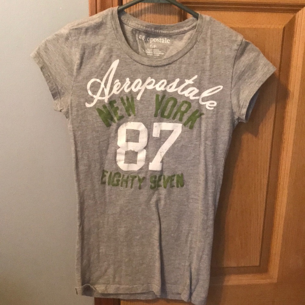 Aeropostale size S grey short sleeve shirt